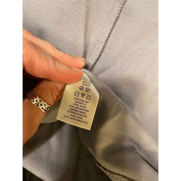 Ann Taylor Steel Blue Gray Waffle Blouse Cut out V Back Size Small, MSRP $60 - Picture 5 of 8